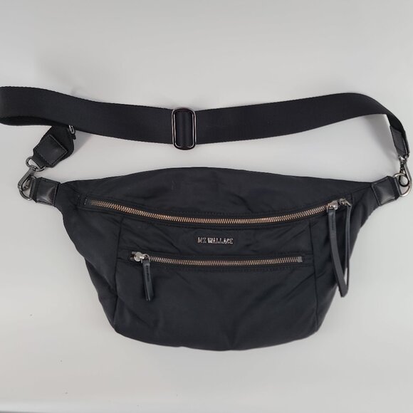 ✨ MZ Wallace Black Nylon Crossbody Sling Bag – Lightweight NYC Essential ✨ - Picture 2 of 10